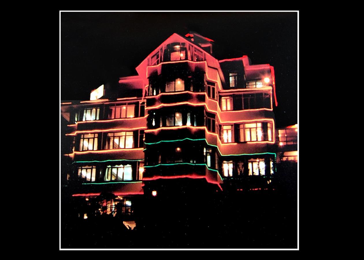 Hotel Out Town مايالي المظهر الخارجي الصورة
