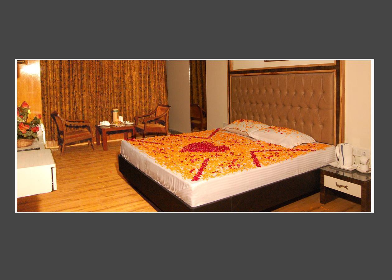 Hotel Out Town مايالي المظهر الخارجي الصورة